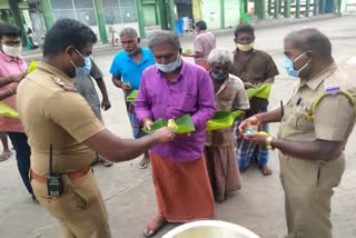 Pollachi Police Provide Food For Poor People's