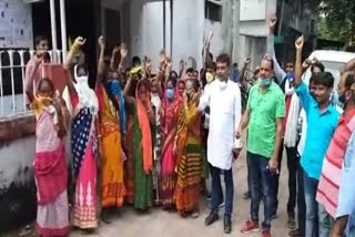 Protest demanding the arrest of Deputy Postmaster in dhanbad