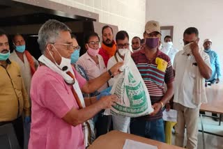 Distribution of dry ration in Hazaribagh