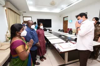 minister ktr gave guarantee to siricilla additional collector anjaiah's family who died with corona