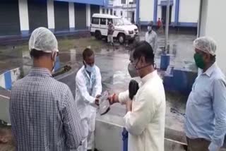 Alipurduar district council mentor distributed biryani packets to quarantine center on Eid