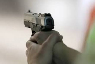 Pregnant woman shot dead by husband in Delhi's Nizamuddin area Pregnant woman shot dead husband Delhi's Nizamuddin area Pregnant woman ഡല്‍ഹിയില്‍ ഗര്‍ഭിണിയായ ഭാര്യയെ ഭര്‍ത്താവ് വെടിവെച്ച് കൊന്നു ഡല്‍ഹി ഗര്‍ഭിണിയായ ഭാര്യയെ ഭര്‍ത്താവ് വെടിവെച്ച് കൊന്നു വെടിവെച്ച് കൊന്നു