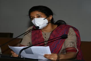  DC rohini sindhuri warning to private hospitals