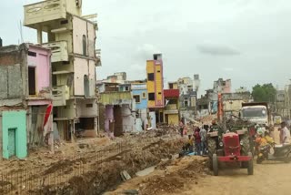 yadagirigutta road widening works are fastly running in yadadri district