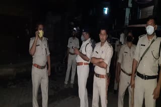 people stone pelting on policeman 