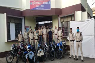 Manasa police arrested two bike thieves