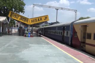 migrant labour sent to their home to bihar from hisar 