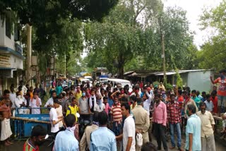 People blocked road at bangshihari
