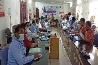 Dholpur, DM holds meeting, businessmen, Corona infection