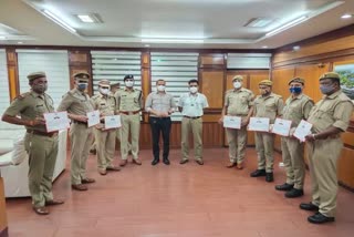 पुलिस कमिश्नर ने किया सम्मानित.