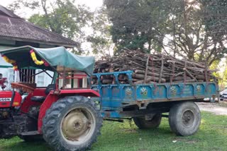  বিহালীত অবৈধ খৰি কঢ়িওৱা ট্ৰেক্টৰ জব্দ বন বিভাগৰ 