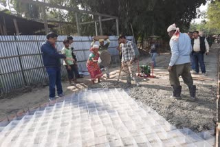 Road making by using plastic in bongaigaon assam etv bharat news