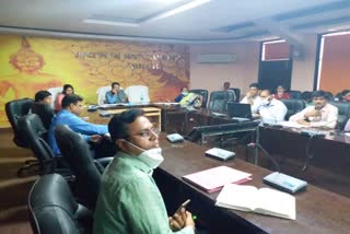 DC and DDC held  a meeting in Hazaribag