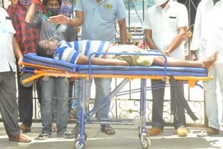 AITUC protest at kadapa corporation office