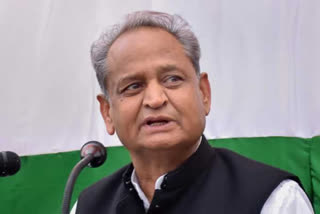 Employment through MGNREGA should be given to people affected by Covid in rural areas: Gehlot MGNREGA Covid Gehlot ഗ്രാമീണരുടെ ജീവിതത്തെ കൊവിഡ് ബാധിച്ചു; തൊഴിലുറപ്പ് പദ്ധതി വഴി ജോലി നല്‍കണമെന്ന് അശോക് ഗെഹ്‌ലോട്ട് ഗ്രാമീണരുടെ ജീവിതത്തെ കൊവിഡ് ബാധിച്ചു തൊഴിലുറപ്പ് പദ്ധതി വഴി ജോലി നല്‍കണമെന്ന് അശോക് ഗെഹ്‌ലോട്ട് കൊവിഡ് അശോക് ഗെഹ്‌ലോട്ട്