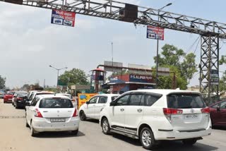 DC solve traffic jam problem in kundli border in sonnipat 