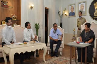 Governor took a meeting of forest department officials