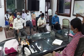 Ranchi dc chavi ranjan meeting regarding corona, रांची में डीसी ने की समीक्षा बैठक