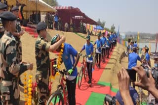 BSF cyclists cover 4,000 km along India-Bangladesh borders on 50th year of 1971 war