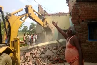 administration bulldozer on encroachers in jehanabad