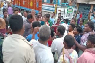 Villagers fight with the soldier who came to rescue the beach