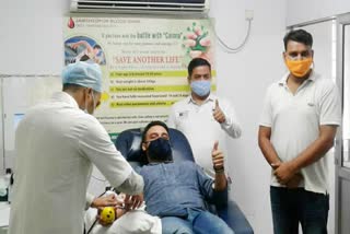 MLA Kunal Shadangi donated his plasma in jamshedpur