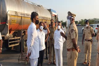 Minister shambhuraj desai visit sarola check post visit 