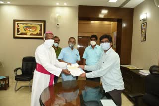 Administrator of Catholic Diocese of Jamshedpur met CM hemant soren