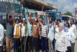 bus drivers protest against tax