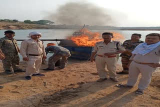 Police crackdown on sand mafis