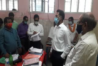 DM inspected Sadar Hospital regarding arrangement of corona patients treatment in Araria