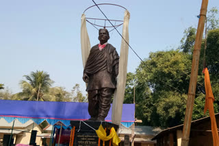 নগাঁৱৰ বৰকলাত সাহিত্যৰথী লক্ষ্মীনাথ বেজবৰুৱাৰ পূৰ্ণাংগ মূৰ্তি উন্মোচন