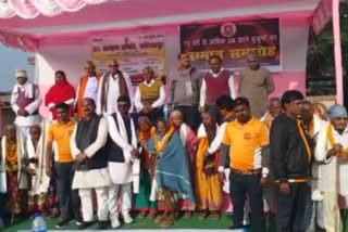 youth honored elders in Hazaribag