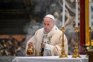 Pope calls for vaccines to be given to neediest  Pope calls on COVID vaccines  Pope addresses on Christmas  Pope comment on COVID-19 vaccines  ആവശ്യമുള്ളവർക്ക് കൊവിഡ് വാക്സിനുകൾ നൽകണമെന്ന് മാർപ്പാപ്പ  കൊവിഡ്-19  മാർപ്പാപ്പ  ക്രിസ്മസ് സന്ദേശം