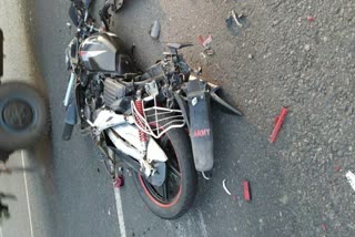 two-youth-died-in-road-accident-in-dhanbad