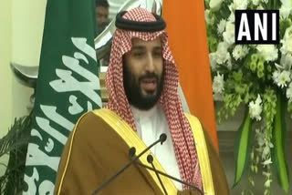 saudi crown prince gets covid vaccine  Saudi Arabia's Crown Prince Mohammed bin Salman  Health Minister Dr Tawfiq al-Rabiah  സൗദി കിരീടാവകാശി മുഹമ്മദ് ബിൻ സൽമാൻ  സൗദി അറേബ്യ കൊവിഡ് വാക്‌സിൻ