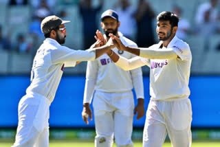 AUS vs IND: Australia score 65 for 3 against India at lunch on Day 1