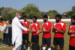 football competition begins in khargone