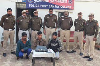 Police arrested 3 accused in home burglary case in Maidangarhi delhi