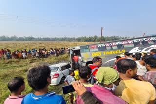 বাস ও ইন্ডিকা গাড়ির মুখোমুখি সংঘর্ষে আহত ১০