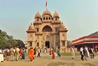 এবছর ভক্ত ছাড়াই বেলুড় মঠে হবে কল্পতরু উৎসব । কোরোনা পরিস্থিতিকে এড়াতেই আজ মিশনের পক্ষ থেকে উৎসবের দিনে ভক্তদের প্রবেশে নিষেধাজ্ঞা জারি করা হয়েছে । এ নিয়ে একটি নির্দেশিকা জারি করা হয়েছে । 1 থেকে 3 জানুয়ারি পর্যন্ত বন্ধ রাখা হবে কাশিপুর উদ্যান বাটি । এদিন ভক্তদের বাড়িতে কল্পতরু উৎসব পালনের অনুরোধ করলেন মহারাজ ।