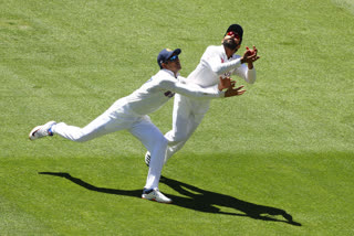 australia 195 all out on the first day of the boxing day test match