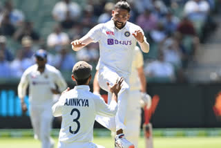 Debutants Mohammed Siraj Shubman Gill Combine To Dismiss Marnus Labuschagne