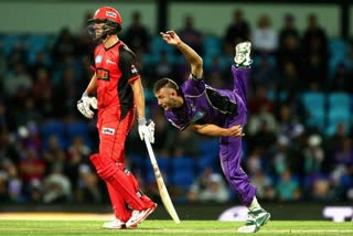 Fast bowler Aaron Summers will become the first Australian to play domestic cricket in Pakistan