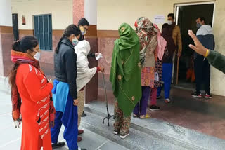 large-number-of-women-participating-in-sonipat-municipal-corporation-election