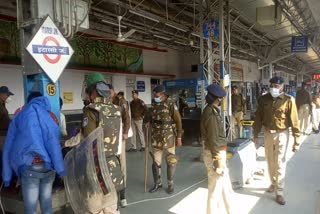 Mockdryl at Itarsi railway junction keeping in view the safety of passengers