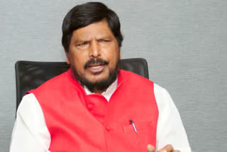 Ramdas Athawale on No Corona  latest news on Ramdas Athawale  Ramdas Athawale on novel coronavirus  രാംദാസ് അത്താവാലെ നൊ കൊറോണ  രാംദാസ് അത്താവാലെ വാർത്തകൾ  കൊവിഡിനെ കുറിച്ച് രാംദാസ് അത്താവാലെ