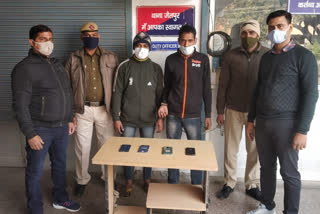 Jaitpur police arrested two thieves