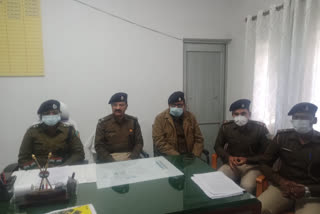 Inter-district criminal gang leader arrested in hazaribag