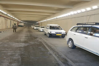 Record number of vehicles passed through the Atal tunnel on Sunday